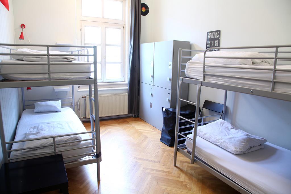 לובליאנה Hostel Zeppelin חדר תמונה